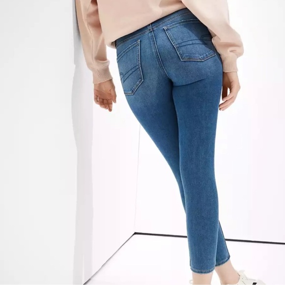 American Eagle Women’s High Rise Distressed Jeggings Size 2 - Picture 2 of 14